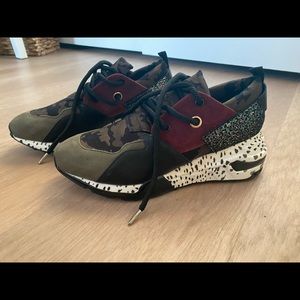 Steve Madden CLIFF Sneaker - Never Worn ❗️